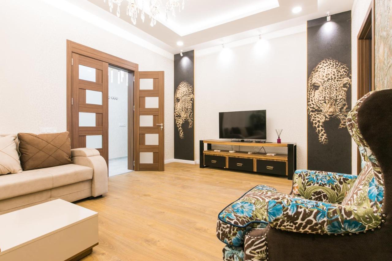 Sweet Home 6 Vip At Rustaveli Avenue Tbilisi Eksteriør billede